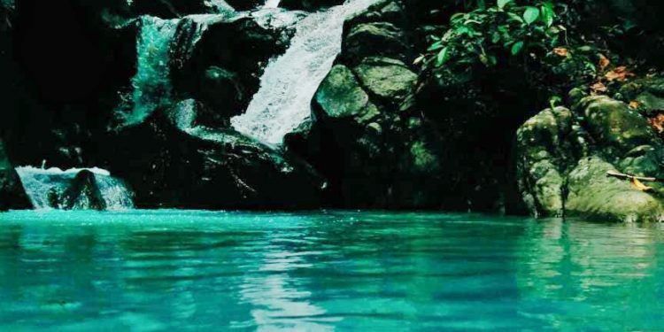 Banyak yang Belum Tahu ,Ternyata di Jalur Cikidang-Palabuhanratu Terdapat Curug yang Sangat Indah