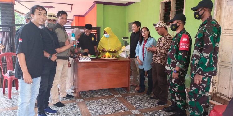 Puluhan Anak Yatim Dapat Santunan dalam Perayaan Tahun Pertama Media Jelajah Hukum