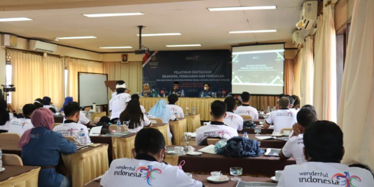 Disporapar Kota Sukabumi Latih 40 Orang Pelaku Pariwisata Mengenai Digitalisasi Branding