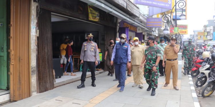 PKL di Jalan A. Yani Kota Sukabumi Diberikan Alternatif Tiga Pasar Untuk Tempat Berjualan