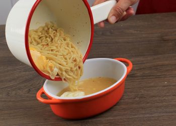 Komplen Indomie Tanpa Bumbu, Pria Ini Kaget, Indofood Balas Curhatannya