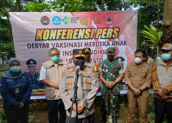 Tinjau Pelaksanaan Vaksinasi Merdeka Anak, Kapolda Jabar Ucapkan Terimakasih Kepada Warga Kabupaten Sukabumi