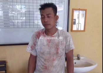 Intip Isteri sedang Enak-enak dengan Selingkuhannya, Suami Kalap Bacok Keduanya Hingga Kritis