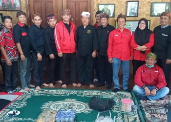 Silaturahmi ke Kasepuhan Adat bersama Jajaran, Ketua DPC- PDI-P Yudi Suryadikrama: kita Wajib Menjaga Kelestarian Adat dan Budaya Sunda