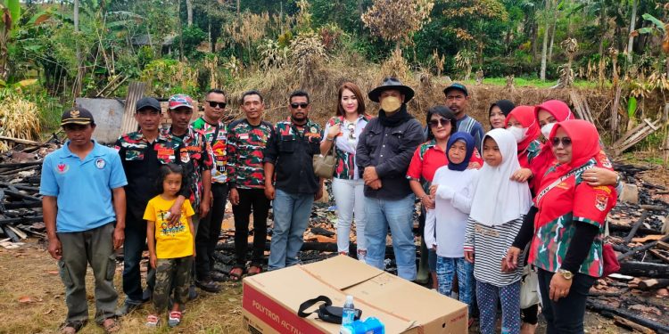 Tak Pernah Lelah Berbuat Kebaikan, Srikandi LMPI Bersama Peace Love Indonesia Kab. Sukabumi Terus Salurkan Bantuan