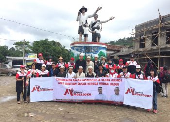 Sebagai Bentuk Kepedulian, Relawan Komando Moeldoko Berikan Bantuan pada Masyarakat Baduy
