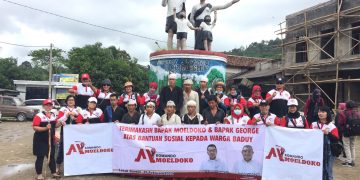 Sebagai Bentuk Kepedulian, Relawan Komando Moeldoko Berikan Bantuan pada Masyarakat Baduy