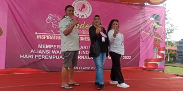 Ketum Mata Sosial Hadiri HUT AWI di Malang dengan Gaya Nyentrik