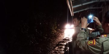 Akibat Hujan Deras Longsor Terjadi di Beberapa Titik di Jalan Bagbagan- Kiara Dua