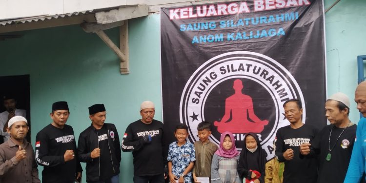 Beramal dengan Berbagi Rezeki, Saung Anom Kalijaga Santuni Anak Yatim dan Kaum Dhuafa