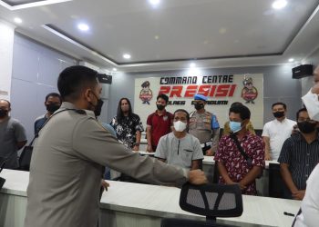 Supir ‘Ditekek’ 100 Ribu untuk Biaya Parkir, 6 Pelaku Digelandang ke Polres Sukabumi