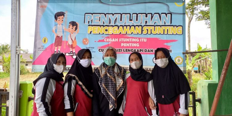 Cegah Stunting, Mahasiswa Adakan Penyuluhan Kepada Masyarakat lewat Video Edukasi