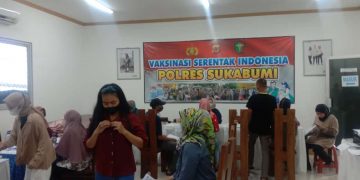 Percepat Target Vaksin Kapolda bersama Kapolres Sukabumi Jemput Bola dengan Melaksanakan Vaksinasi di PT. Daehan Global