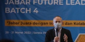 Sekda Jabar Setiawan Wangsaatmaja Beri  Pengarahan kepada 30 Peserta  Ajudan Milenial Jabar Future Leader