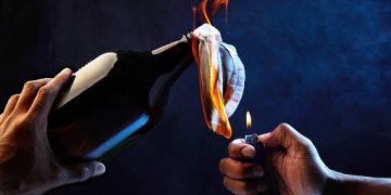 Bom Molotov,  Nama yang Muncul lewat Sarkasme di Waktu Perang