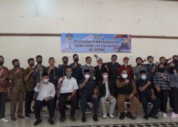 Walikota Sukabumi Lepas 19 Siswa LPK Eda Kazoku  ke Jepang