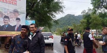 Bagikan Takjil Bersama Crew Jubir TV, Usep Wawan  Katakan Akan Selalu Mendukung Kegiatan Amal dan Sosial