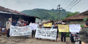 Pengecekan yang Dilakukan oleh Kejari Cibadak di Lahan Eks PT Tenjojaya, Dinilai Warga Tak Ada Kejelasan