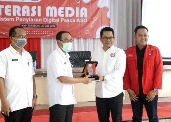 SEKRETARIS DAERAH KABUPATEN SUKABUMI ADE SURYAMAN TEKANKAN PENTINGNYA LITERASI MEDIA WUJUDKAN PENYIARAN BERKUALITAS