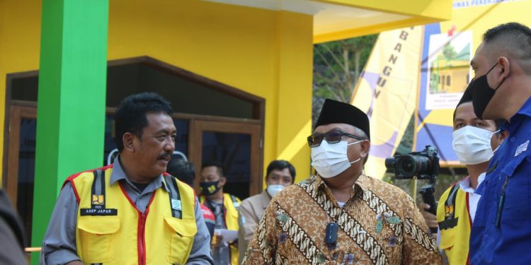 Dampingi Bupati Saat Peresmian Mesjid Al-Jayadiyyah, Asep Japar Ingatkan ‘Gunakan Mesjid untuk Syiar dan Dakwah’