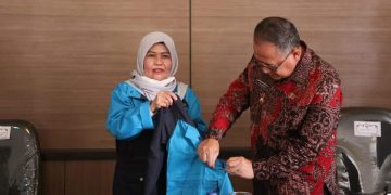LEPAS KKN MAHASISWA STISIP WPM, WABUP MINTA SELARASKAN DENGAN PROGRAM KAB. SUKABUMI