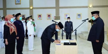Bupati Sukabumi H. Marwan Hamami  Lantik dan Ambil Sumpah/Janji Jabatan Pejabat Pimpinan Tinggi Pratama Setingkat Eselon II