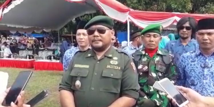 Taopik Guntur Tunaikan Janjinya Menghadirkan Legenda Hidup Doel Sumbang pada Masyarakat Ciwaru, Sebelum Pengunduran Dirinya Sebagai Kades