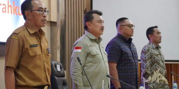 SEKDA DAN KOMISI V DPRD PROVINSI BAHAS PEMBANGUNAN UNIT SEKOLAH BARU