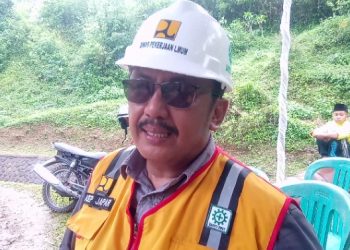 Asep Japar Bersama Perwakilan Dirjen PUPR, Monitoring Pembangunan Bendung Cikahuripan