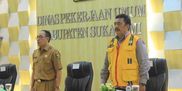 Kadis PU Kabupaten Sukabumi Asep Japar, Beri Penjelasan kepada Para Kades Terkait Status Jalan di Sukabumi