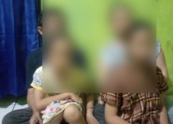Kapolsek Cibadak Kirim Paket Sembako pada Keluarga Siswi SD yang Pingsan Saat Upacara