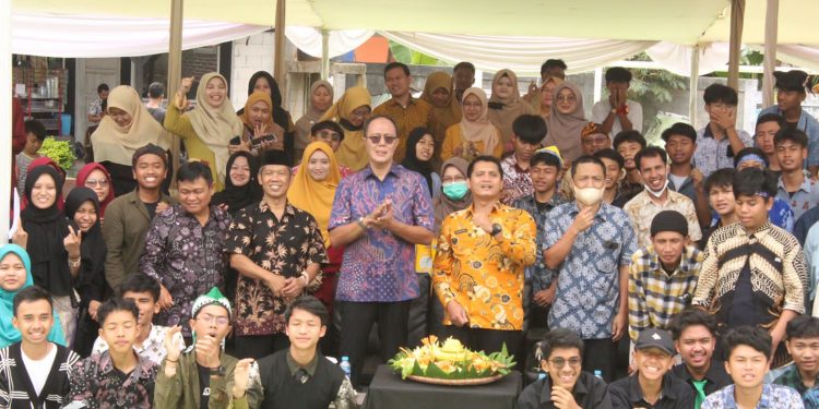 Ayep Zaki  Terus Sinergikan Pembangunan Ekosistem Ekonomi dan Pendidikan di Sukabumi