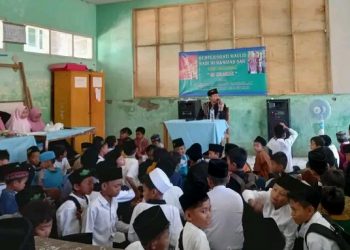 Tanamkan Akhlakul Karimah, MI Cikakak Gelar Maulid Nabi Besar Muhammad SAW