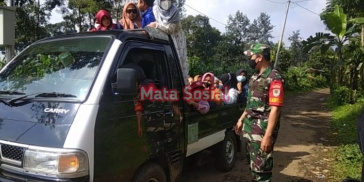 Sertu Herwan Anggota Koramil Parakansalak, Tebar Kebaikan pada Masyarakat