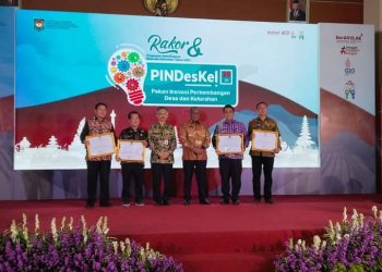 Pemkab Sukabumi Dapat Penghargaan dari Kemendagri  dalam Tatakelola Pemerintahan Desa