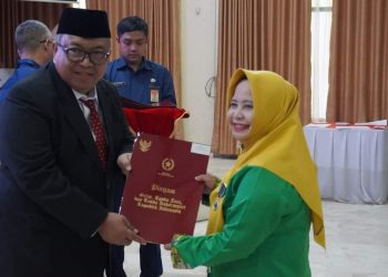 Sebanyak 28 ASN di Lingkungan Pemda  Dianugerahi  Satyalancana Karya Satya oleh Bupati Sukabumi