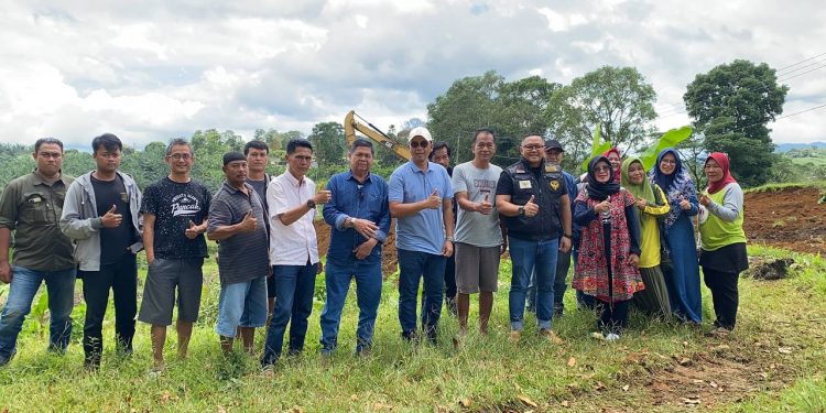 Ketua DPRD Kabupaten Sukabumi Tinjau Lokasi Pembangunan SMAN 1 Kalapa Nunggall