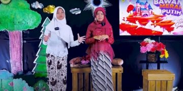 Siswa MTsN 1 Pati Juara Pertama Duet Story Telling FESTA Nasional