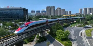 Kereta Cepat Jakarta- Bandung Segera Beroperasi, Ini Harga Tiketnya