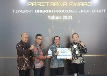 PEMKAB SUKABUMI RAIH PENGHARGAAN JAMINAN SOSIAL KETENAGAKERJAAN PARITRANA AWARD 2021