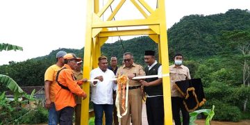 JEMBATAN GANTUNG CIMALIM DIRESMIKAN, BUPATI AJAK MASYARAKAT MENJAGA DAN MEMELIHARA