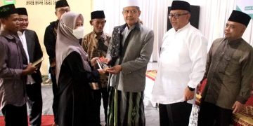 Bupati Sukabumi H. Marwan Hamami membuka Tahsinul Qiroah Litahfidzil Quran di Desa Sukadamai