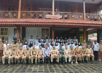 Bupati Serahkan Surat Tanda Tamat Pelatihan ( STTP ) Pelatihan Dasar (Latsar) 199 Calon Pegawai Negeri Sipil
