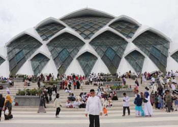 Wabub Sukabumi Hadiri Peresmian Masjid Al Jabbar  yang Berkapasitas 60.000 Jamaah