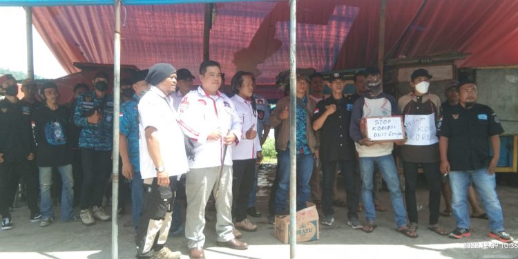 HAKORDIA 2022,  KOALISI 11 ORMAS-OKP SUKABUMI SEBAR RIBUAN STIKER ANTI KORUPSI