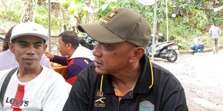 Kunjungi Desa Sukamaju, Pelatih Rans Nusantara FC Rahmad Darmawan : Banyak Potensi yang Bisa Digali