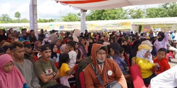 Ribuan Warga Sukabumi Hadiri Festival Durian di Palabuhanratu