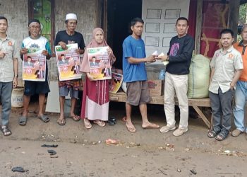 Peduli Sesama,  Muslihin SIP Anggota DPRD Bantu Korban Kebakaran di Cikupa