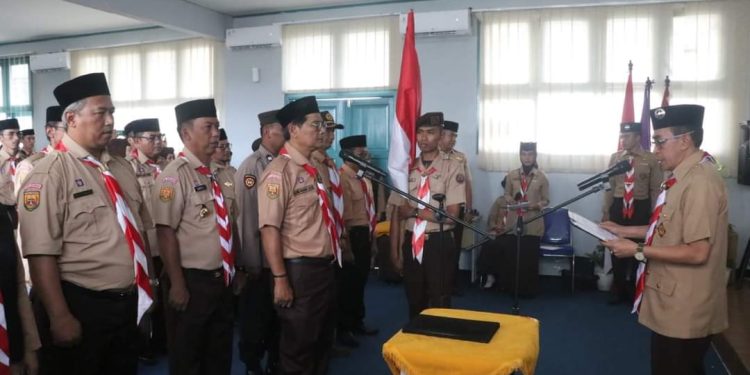 Agung Gunawan Dikukuhkan dan Dilantik Menjadi Majelis Pembimbing Kwaran Parakansalak