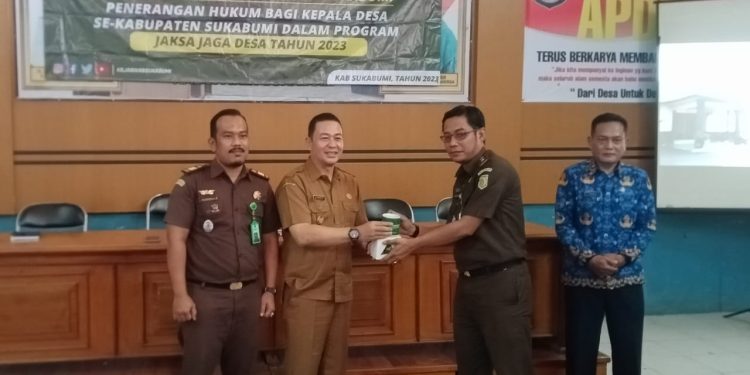 Kejaksaan Negeri Cibadak Kabupaten Sukabumi Adakan Program Jaksa Jaga Desa